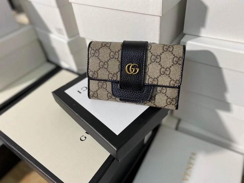 Gucci Wallets 105